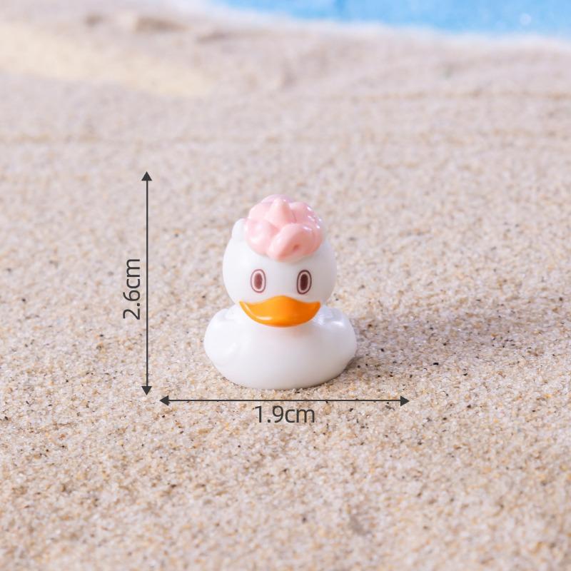 Micro-landscape Cute Little Yellow Duck Animal FigurineChristmas Decoration Accessories Car Desktop Mini Ornaments
