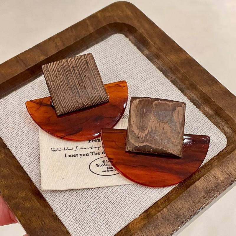 Natural tiger's eye stone series stud earrings for women Maillard exquisite retro earrings niche light luxury high-end temperament earrings