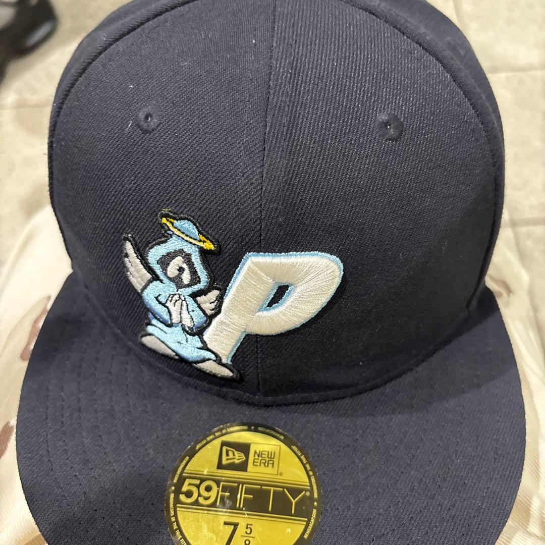 Used It is a palace cap. There is a little dirt