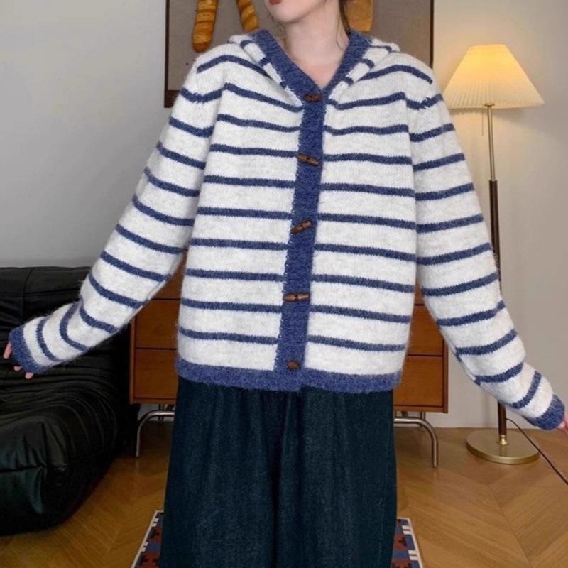 Европейский и американский стиль 2025 осень-зима ретро полосатый вязаный кардиган с круглым вырезом, пуговицы-рожки, свободный One size