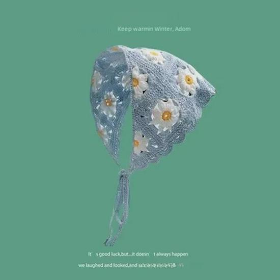 "Sweet & Cute Hand-Knitted Floral Headband: Spring/Autumn Travel Style"