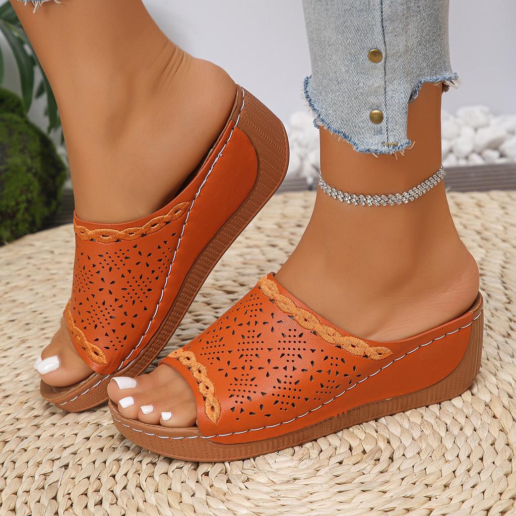Large Size Platform Sandals European and American Outer Wear Open-toed Fish Mouth Sandals Slope Heel Retro Hollow Sandals