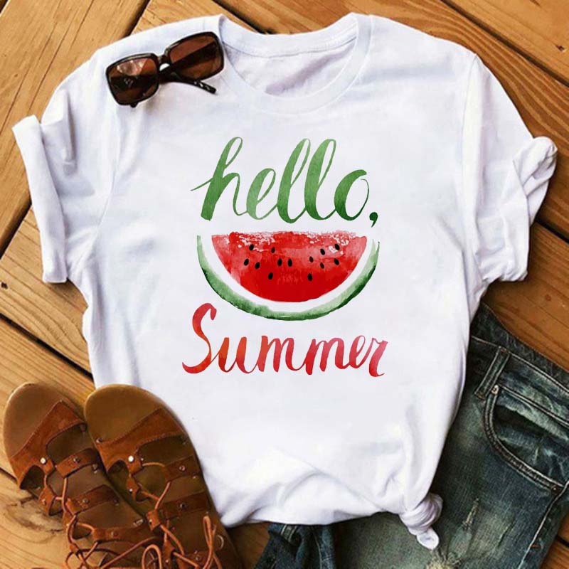 Maycaur Nové Kawaii Dámské Topy s Potiskem Ovoce Jahody Ležérní Dámské Krátkorukávové Streetwear Černé Trička Oversized s Kulatým Výstřihem