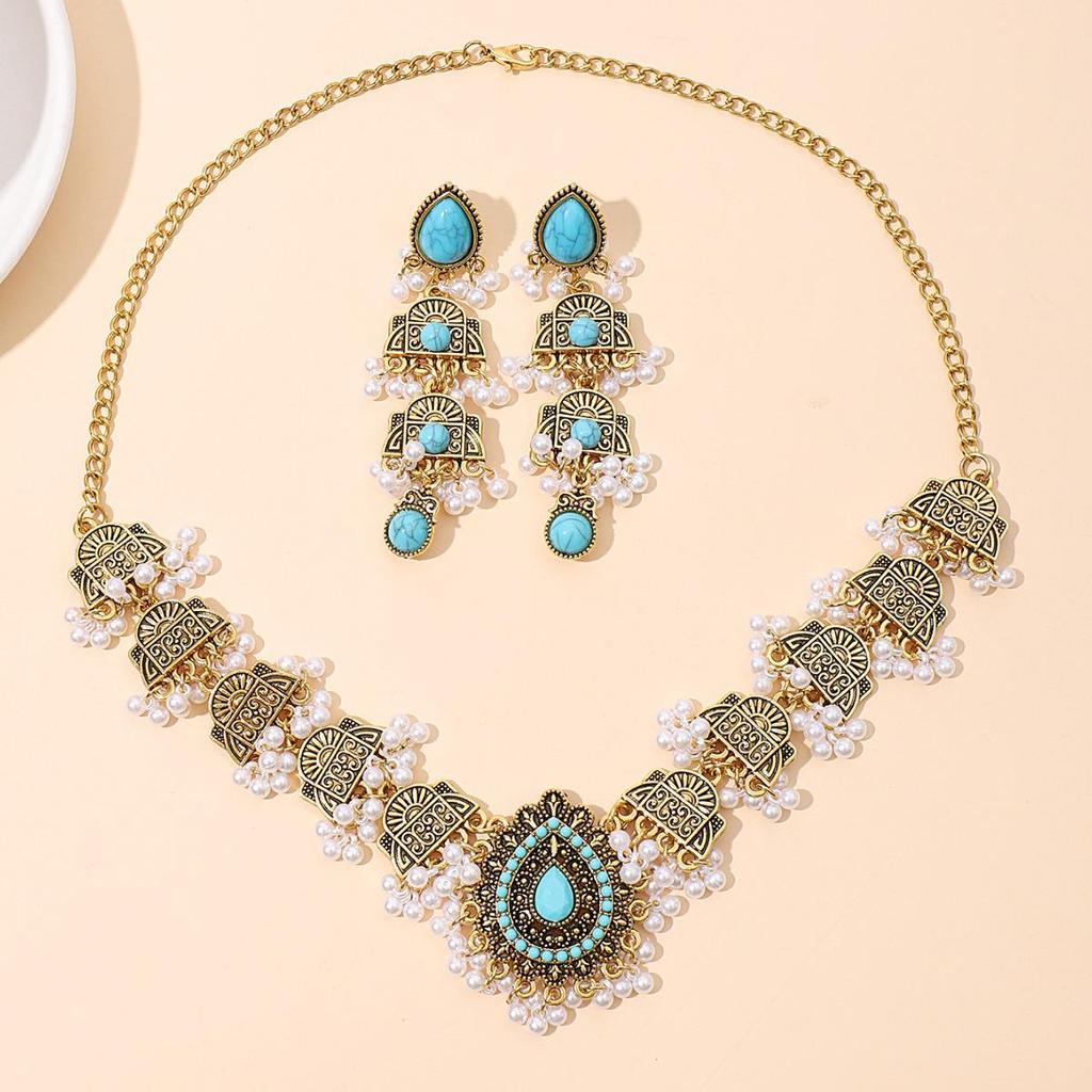 Bohemian Gold & Turquoise Retro Jewelry Set: European Ethnic Necklace & Earrings