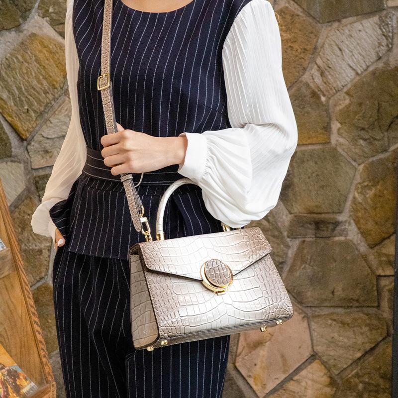 Niche Trendy Texture Women's Bag New Texture Commuting Small Square Bag Single Shoulder Bag Handbag Fashion Women's Bag