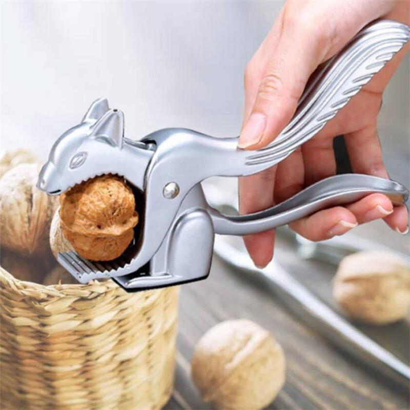 Walnut Cracker Clip Squirrel Shape Zinc Alloy Walnut Opener Multi Purpose Nutcracker for Chestnuts Pecans