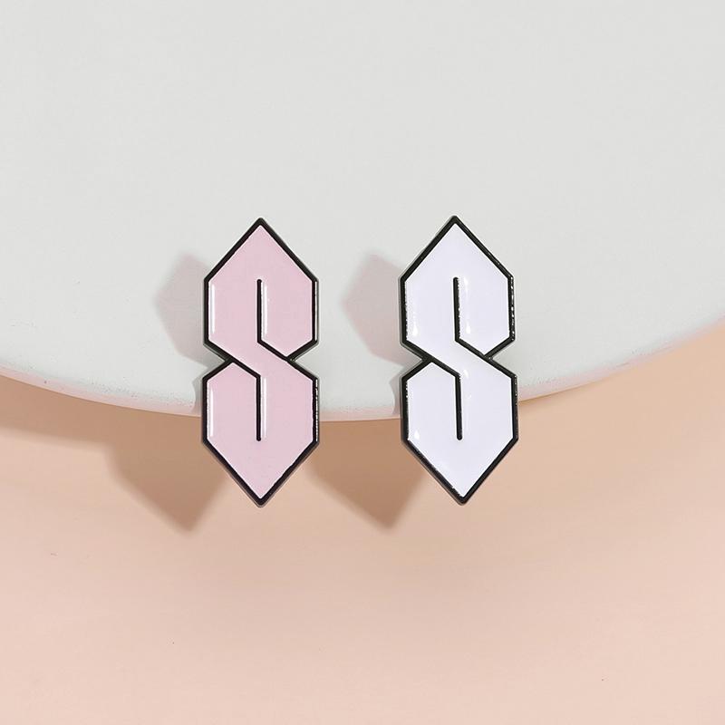 Cool S Crew Symbol Enamel Pin Funny Cartoon Metal Brooches Lapel Backpack Badge Accessories Jewelry Gift for Friends