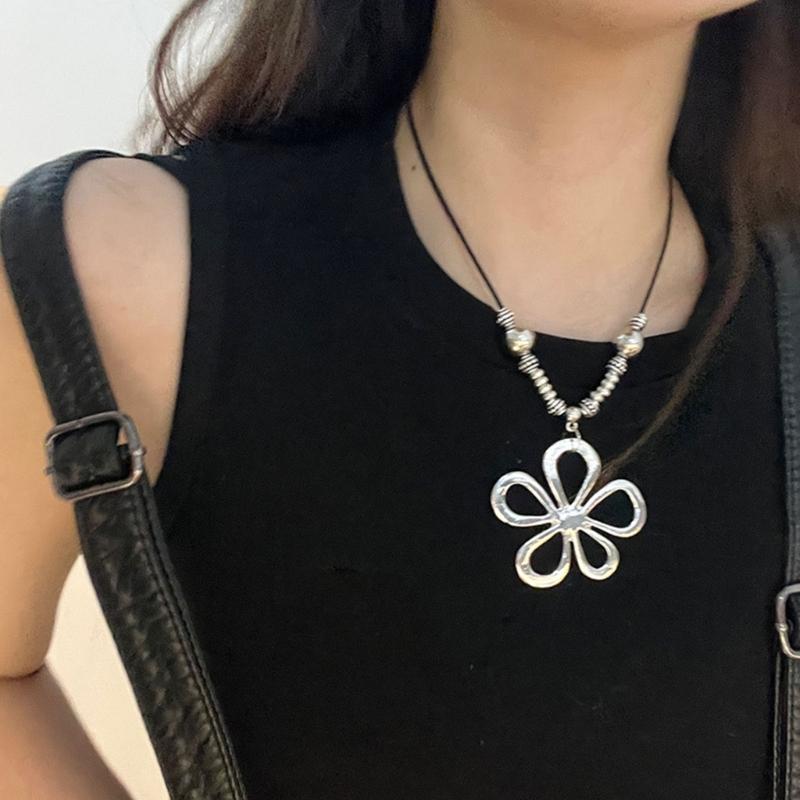 Elegant Flower Pendant Necklace Adjustable Cord Necklace Long Rope Necklace Alloy Texture for Fashion Enthusiasts