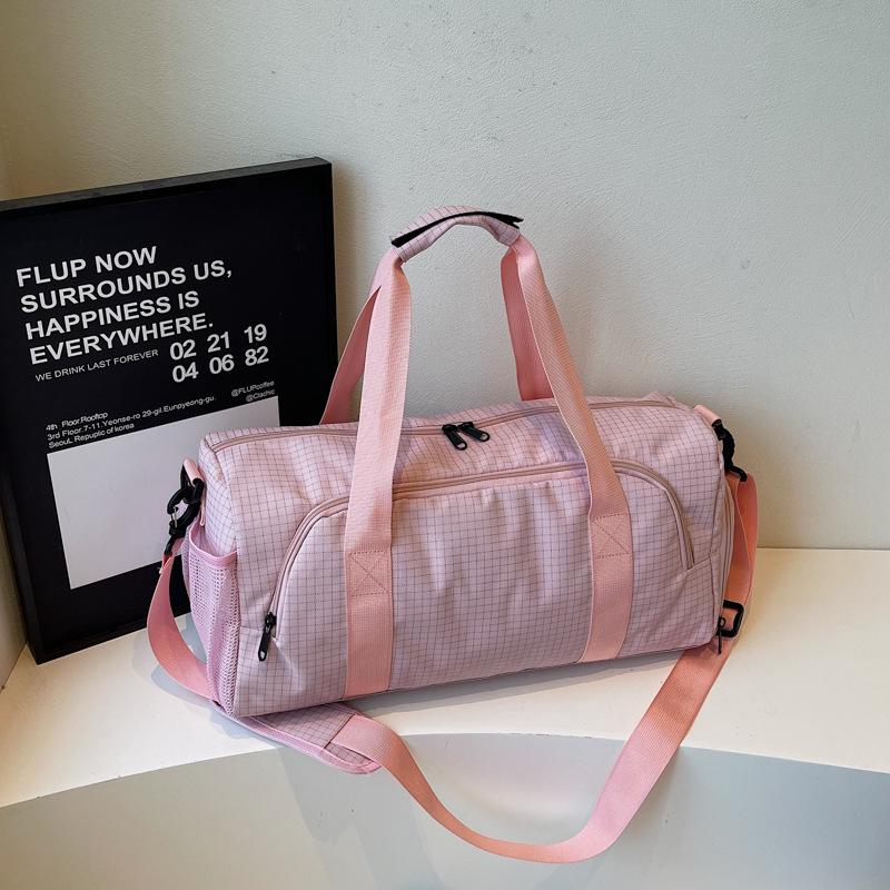 Lightweight Fashion Travel Bag - Unisex Sports, Swim & Fitness Handbag with Wet/Dry Compartments, Attachable To Suitcase