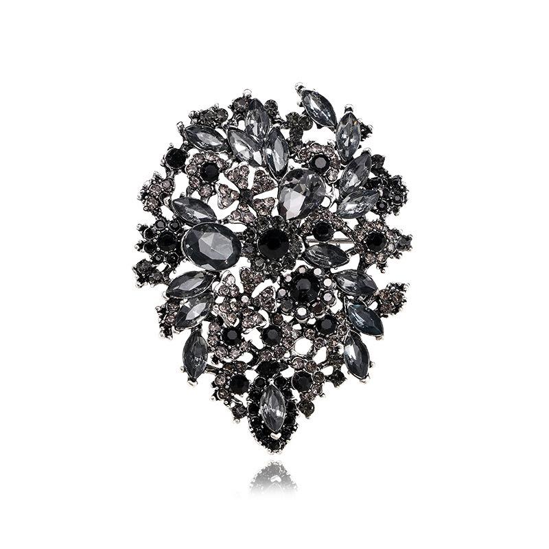 Retro Style Crystal Brooch Women's Atmospheric Corsage Coat Suit Anti-light Pin Diamond Accessories