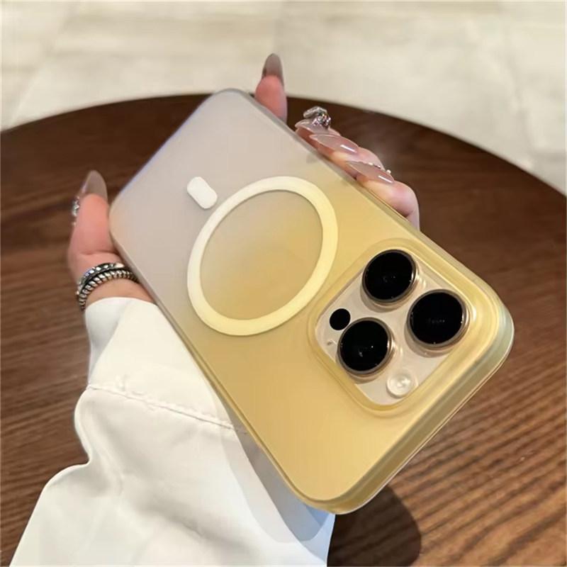 

Ультратонкий матовый прозрачный чехол с градиентом и магнитной беспроводной зарядкой для iPhone17 Air 16 15 14 Plus 13 12 Pro Max Magsafe Твердая ПК-накладка iPhone 12 Pro Max золотой
