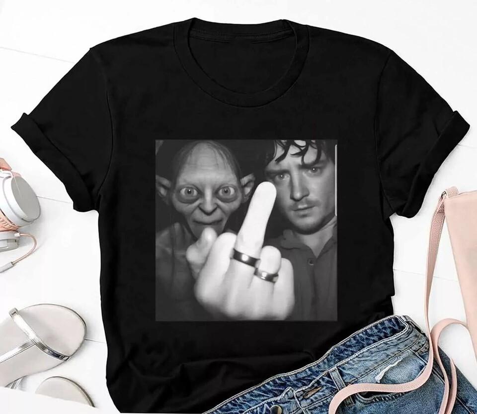 Fun Gollum and Frodo TShirt Humorous Lord of the Rings Unisex T-Shirt L