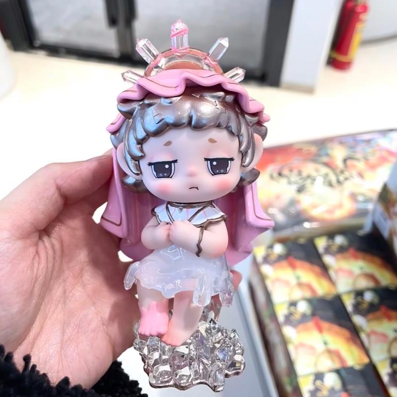 New Faya Picking Light Realm Tide Play Figure Blind Box Cute Anime Action Figure Desktop Ornaments Gift Collection Toys Doll
