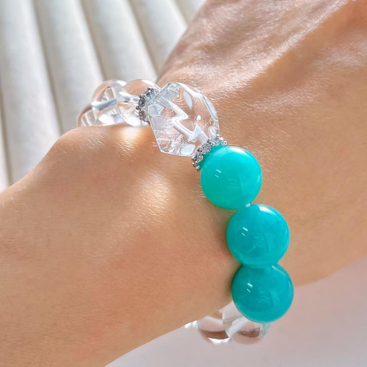 Vintage Haute Couture High Quality Vitreous Figure Natural White Crystal 12Mm Tianhe Stone Bracelet