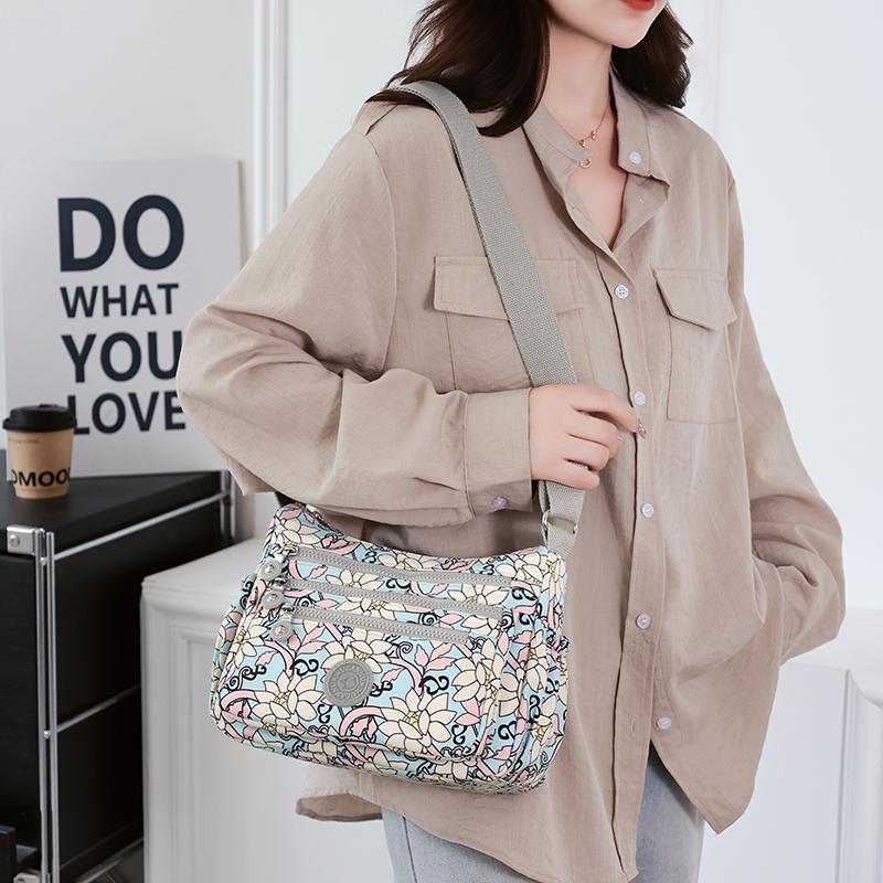 Women's Bag Printed Nylon Mother Bag Shoulder Bag Large Capacity Lightweight Crossbody Bag