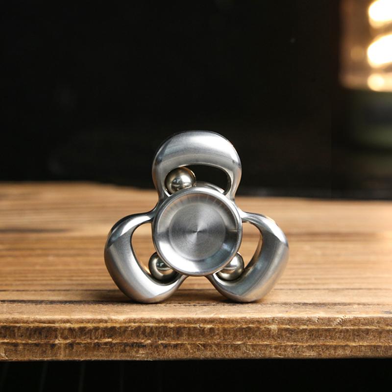 Three Leaf EDC Fidget Spinner Fashion Fingertip Rotating Toy for Relieving Stress Unique Manual Spinner Fidget Toy Adults Gifts