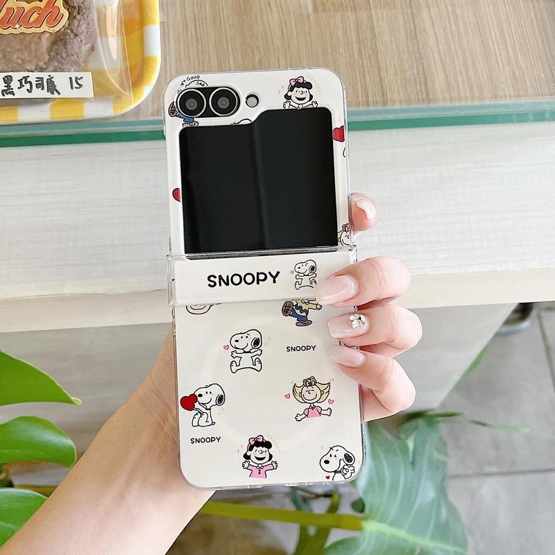 

Милый мультяшный магнитный держатель Snoopy Charlie Brown, чехол для телефона с беспроводной зарядкой для Samsung Galaxy Z Flip 6 5 4 3, жесткая TPU-накладка For Samsung ZFilp 4