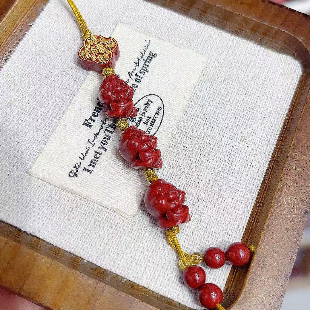 Medium Crystal Sand Snake Baby Phone Charm: Simple, Versatile, Fashionable, and Exquisite Unisex Accessory киноварь