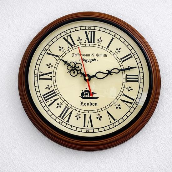 Style Roman Numeral Wall Clock Classic Home Decor Timepiece (12 inch )