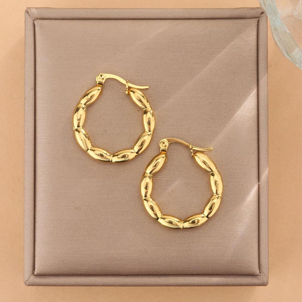 Pendientes de Acero Inoxidable Martillado Geométrico Chapados en Oro de 18 Quilates