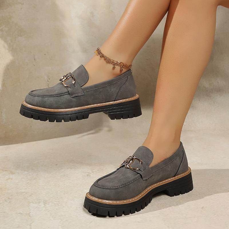 Women's Spring Thick-Soled Platform Slip-On Loafers With Metal Chain Detail, British Style.