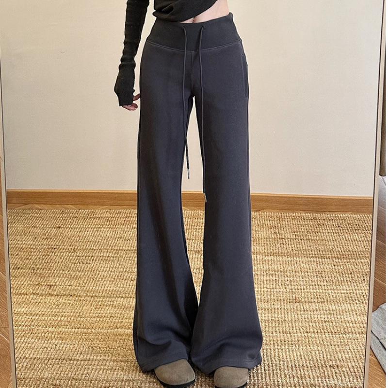 2025 Spring Women’s Micro-Flare Sweatpants: Loose Fit, Drawstring, Casual Sports, Straight Wide-Leg Design.