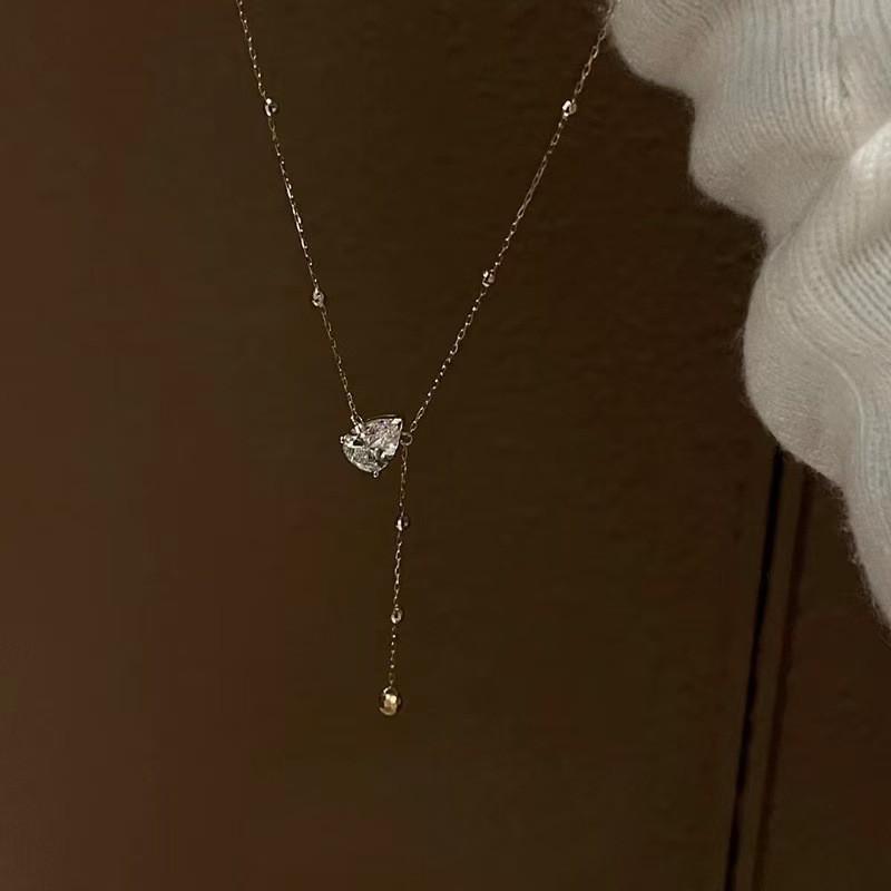 Womens Waterdrop Necklace Luxury Tassel Pendant Shiny Clavicle Chain