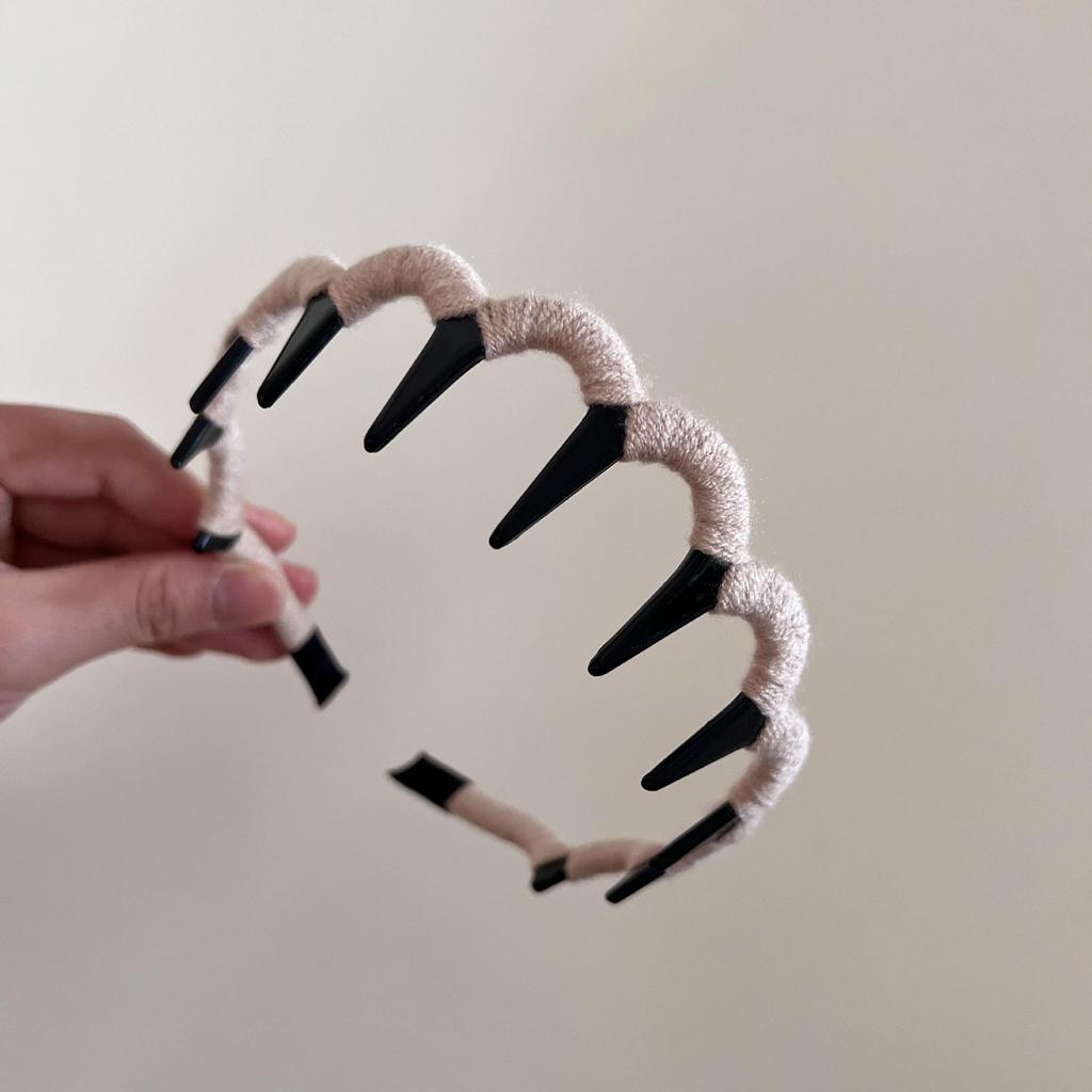Women's Fluffy Wool Tooth Wave Headband: Autumn/Winter Non-Slip, High Skull Top, All-Match Temperament Hairpin.