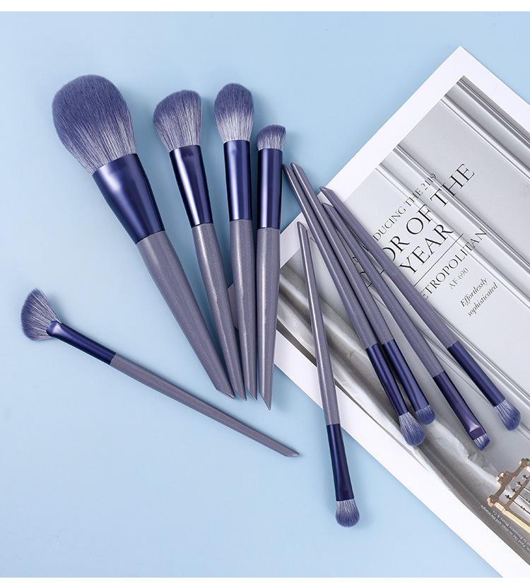 Cangzhou 10-Piece Purple Rabbit Makeup Brush Set: Powder, Concealer, Highlight, Eyeliner, and Eyeshadow Brushes