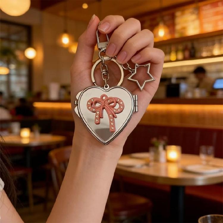 Lovely Butterfly Heart Mirror Keychain Perfect For Keys Bags And Earphones Trendy Phone Ornament for Women