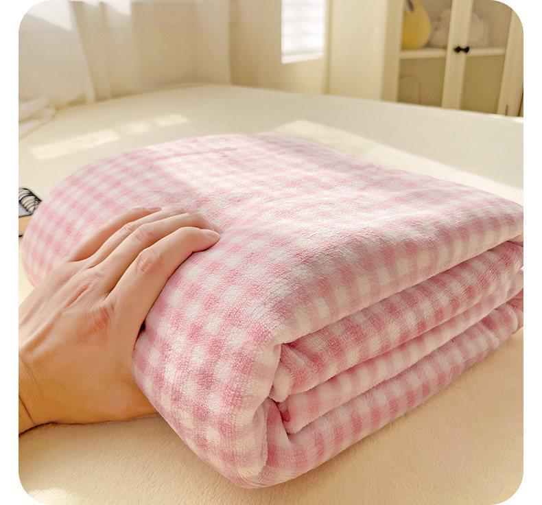 Kreskówkowy zimowy komplet pościeli z aksamitu mlecznego: Koc flanelowy polarowy, Prześcieradło, Poszewka na poduszkę - Gruby polar koralowy, Rozmiar pojedynczy.