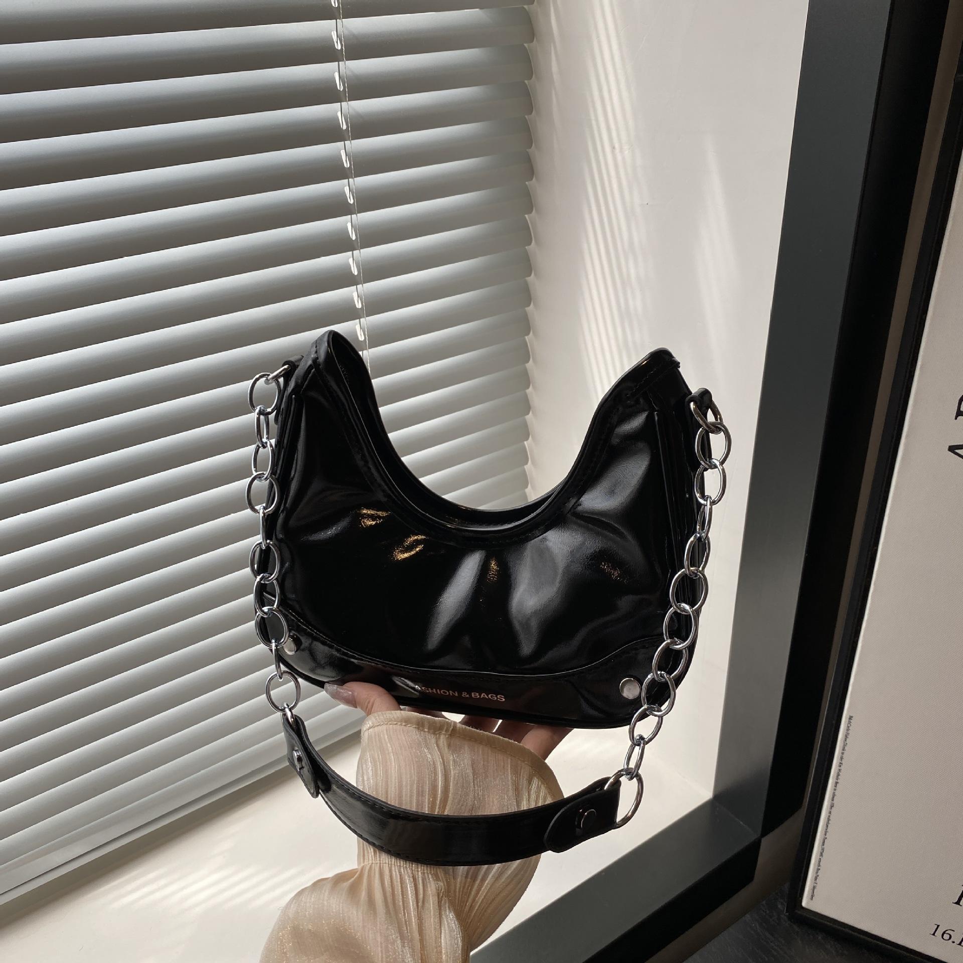 2025 новый нишевый дизайн сумка на одно плечо женская сумка высококачественная текстура ретро глянцевая сумка цепочка сумка подмышку