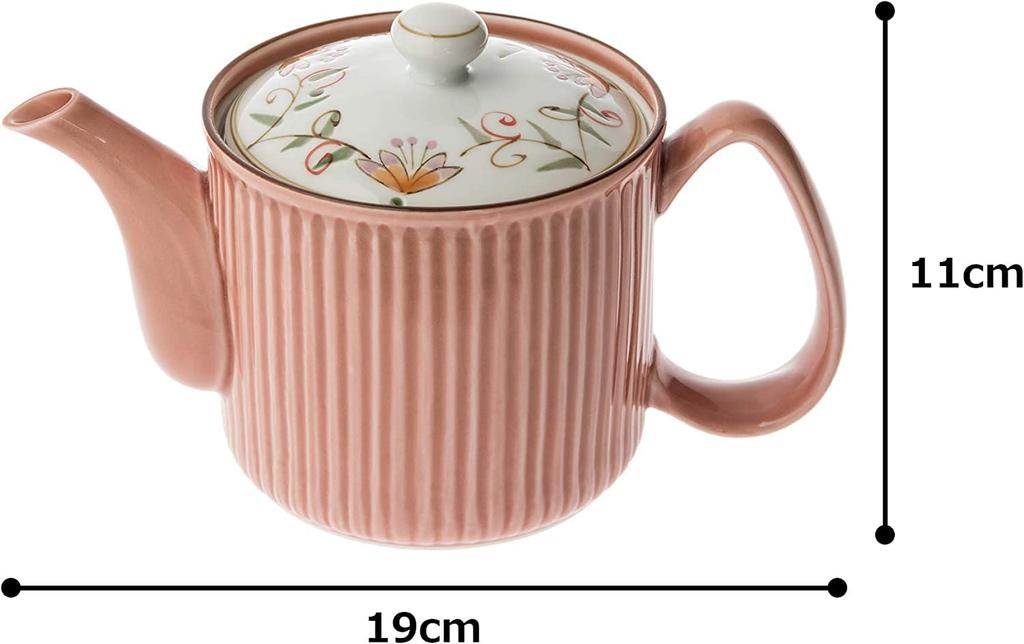 This lightweight teapot features a hand-painted floral lid, a 10cm diameter, and a 470ml capacity in a lovely pink. It includes a super-fine