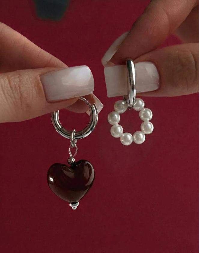 Retro Asymmetrical Pearl Heart Earrings: European & American Style, Sweet Cool Fashion