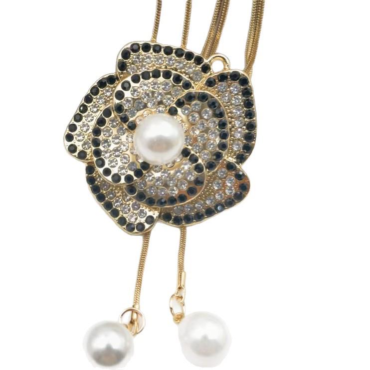 Pearl Pendant Long Sweater Necklace - Elegant Autumn/Winter Fashion Accessory