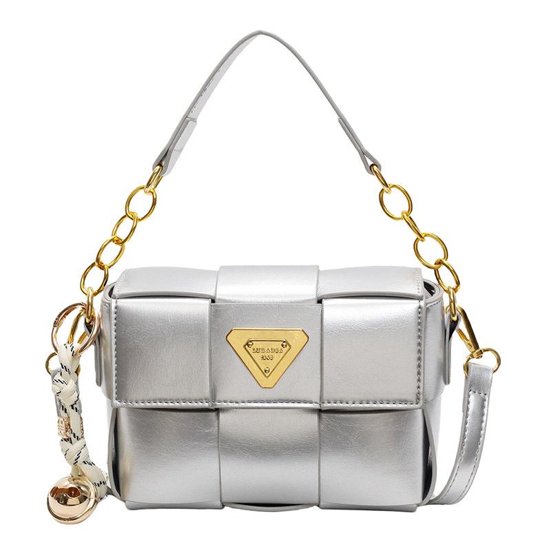 Hot Sale Fashion Light Luxury Simple Design Sense Woven Portable Small Square Bag Casual Versatile Commuter Messenger Bag