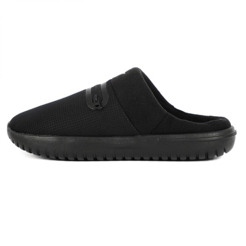 Nike Zateplené pantofle Burrow pro chladné počasí