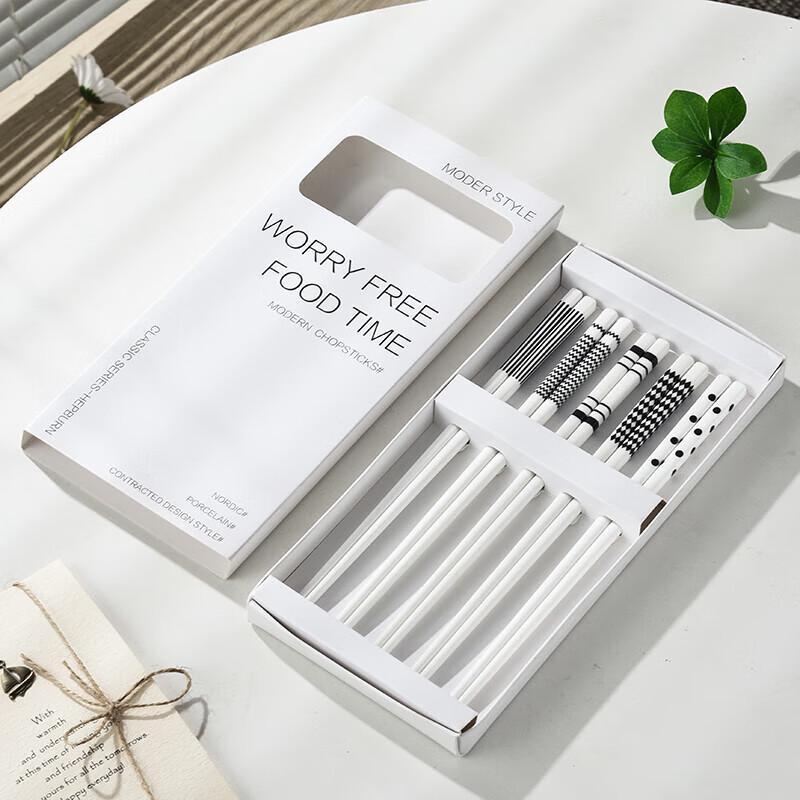 

Hepburn Style Ceramic Chopsticks (10 Pairs)