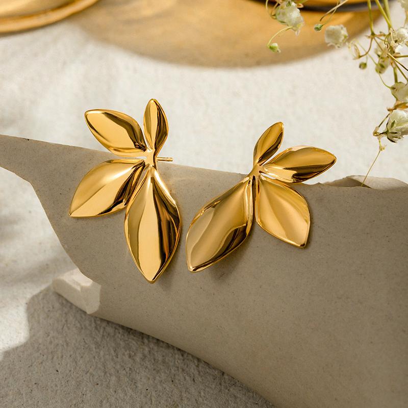 Fashion Stainless Steel Leaves Flower Stud Earrings Bright Anti Allergy Waterproof Charm Texture Jewelry