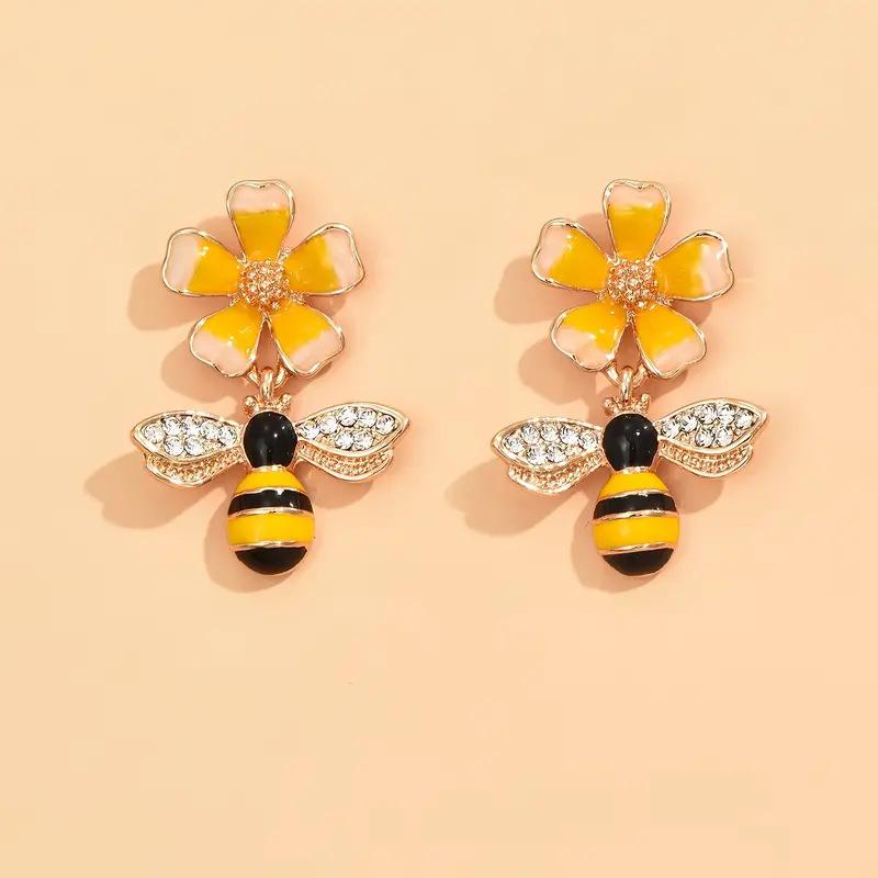 Korean Style Bee Dangle Earring For Women Fashion Creative Design Yellow Flower Drop Earrings Rhinestones Beautiful Zircon Gift