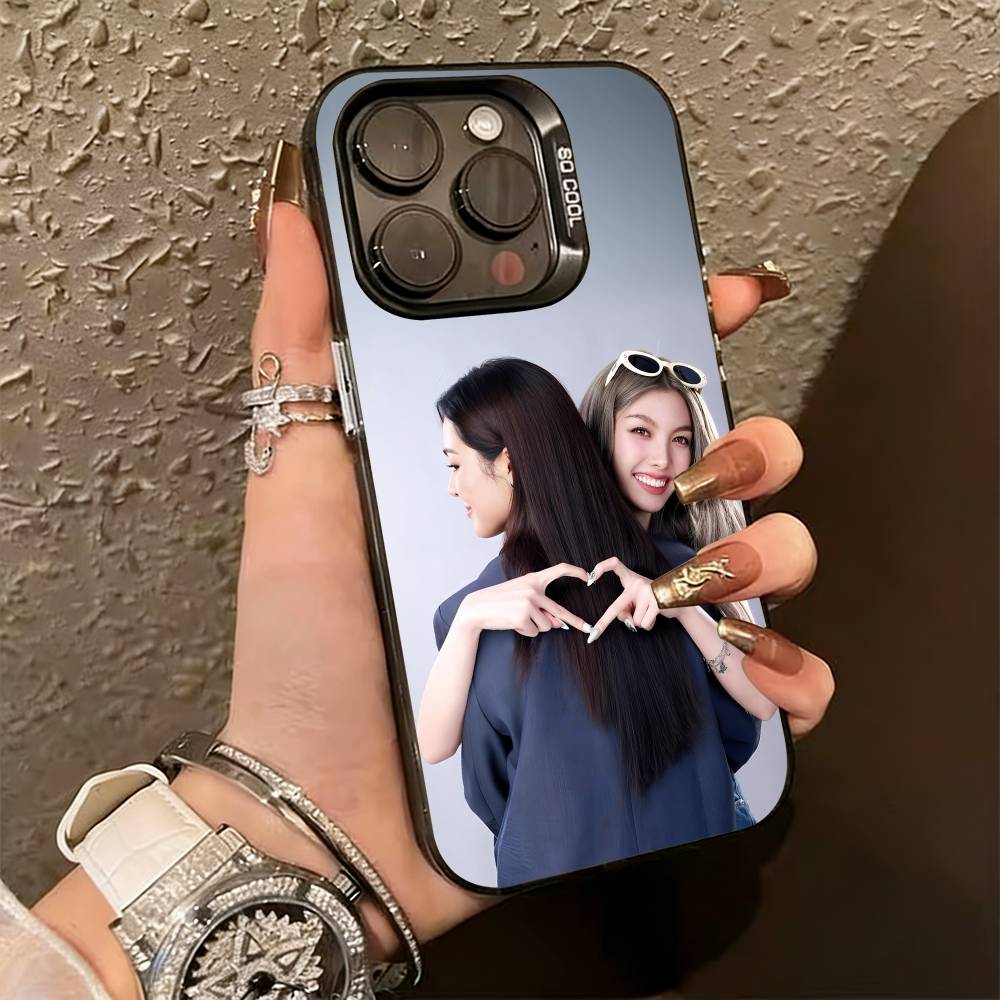 L-Lingling Kwong Actress Phone Case For iPhone 17,16,15,14,13,12,11 Plus,Pro Max,XS,Colored Silver Plated Inside Cover