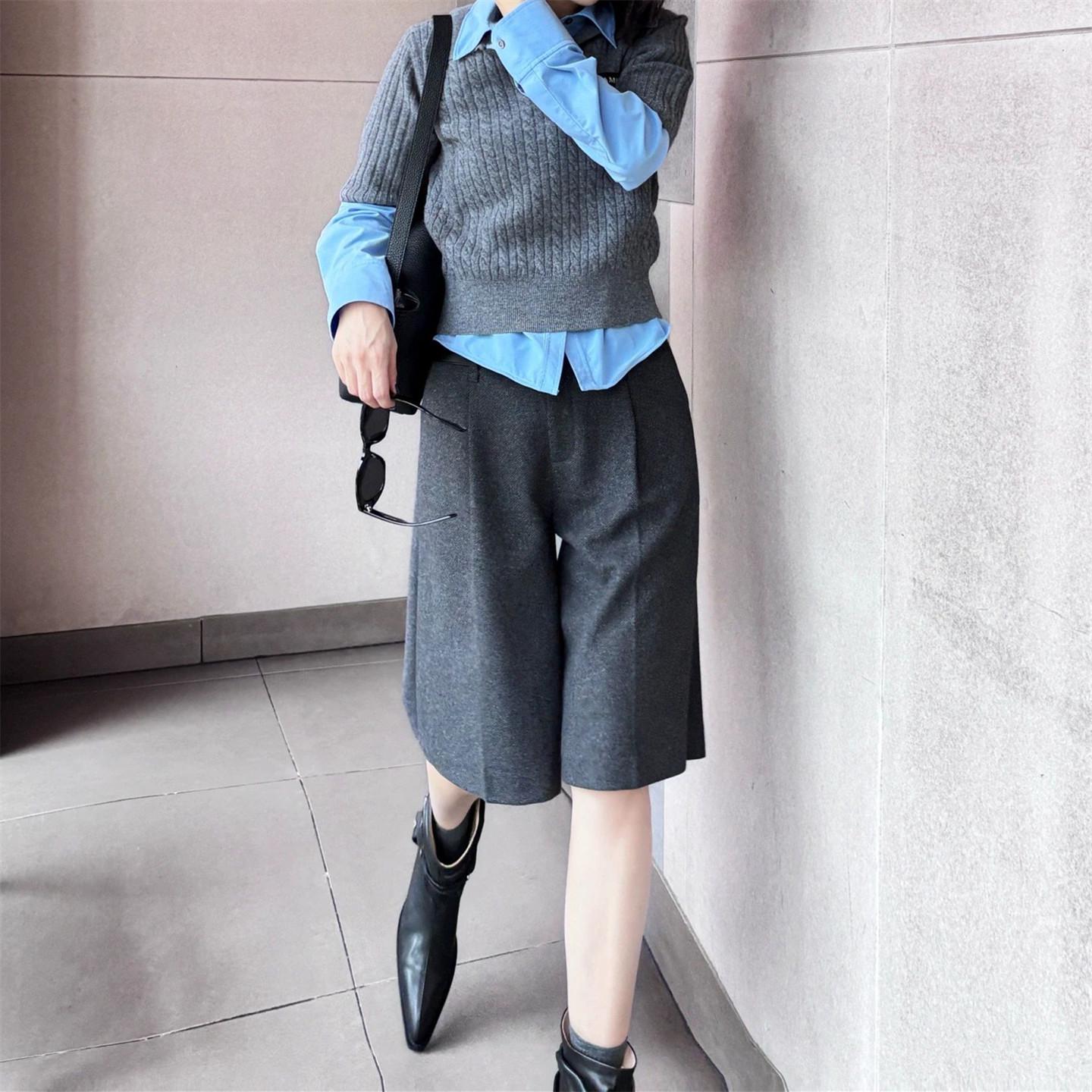 

Women s Gray Wool Blend A-Line Bootcut Pants - High Waist, Slimming, Loose Fit, Wide Leg, for Spring & Autumn L