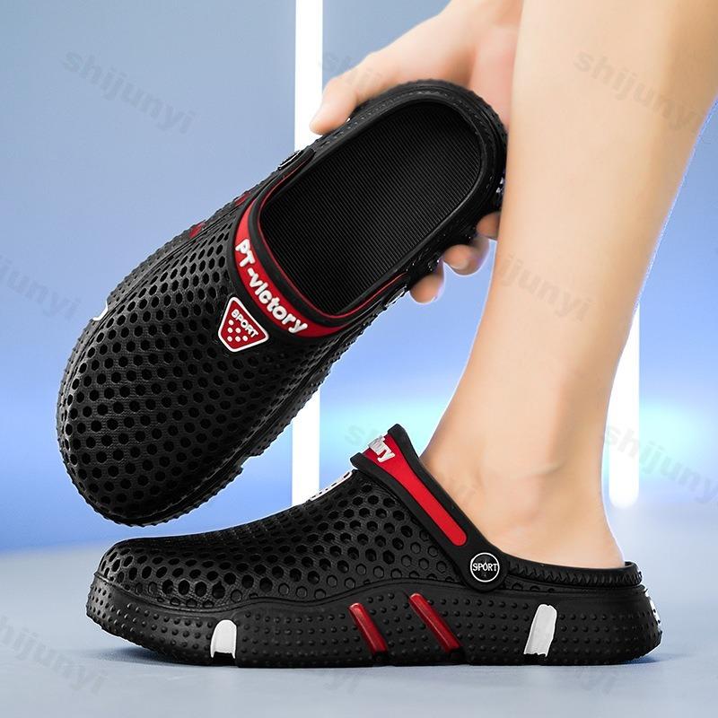 Fashion Men's Fashion Trend Summer Hollow Breathable Non Slip Slippers 2025 New Style Casual Outdoor Beach Comfortable Soft sole Sandals