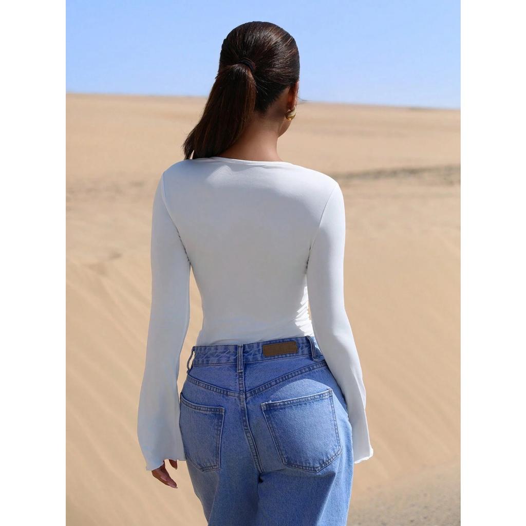 V-neck Lace Patchwork Sexy Spicy Girl Long Sleeved Slim Fit Top Women’s T-shirts