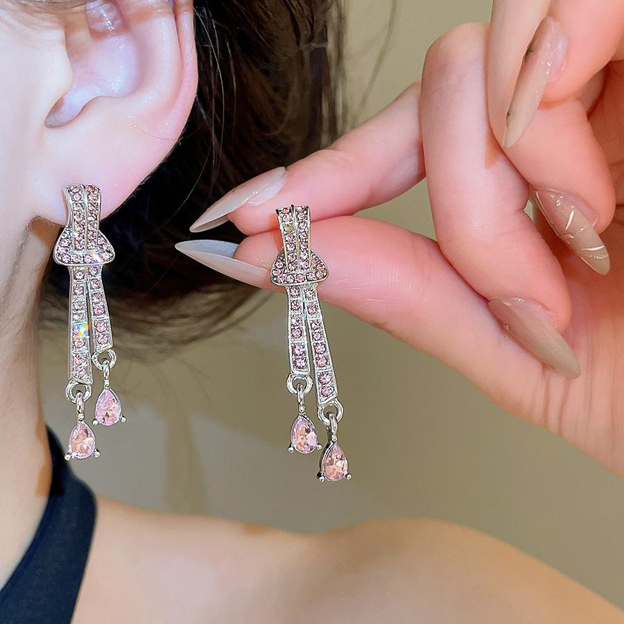 Vintage Rhinestone Drop Earrings for Women Long Tassel Water Drop Ribbon Shape Dangle Earrings Elegant Fashion Banquet Jewelry