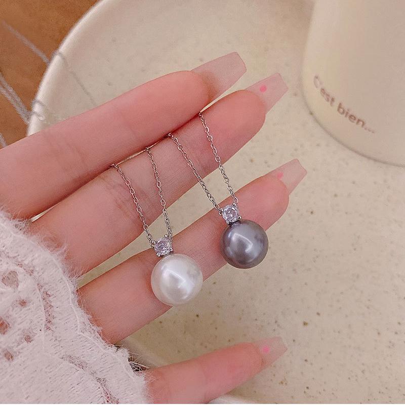 BLINGBAY Women's New Pendant Necklace Simple Creative High-end Clavicle Chain Light Luxury Accessories Girls Party Jewelry Gifts