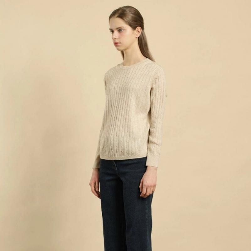BCBG Shining Cable Knit Pullover B6s2k407