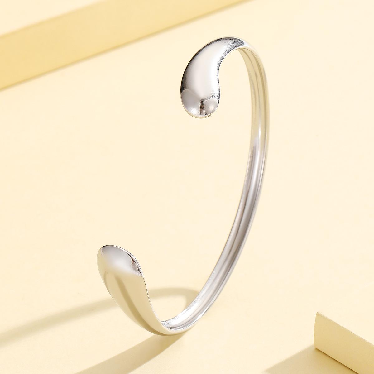 Retro Geometric Water Drop Gold-Plated Open Bangle for Women