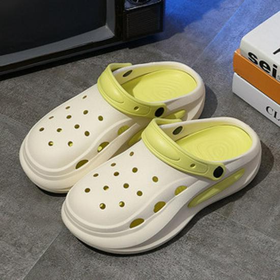 Women's Hole Shoes Non-Slip Sandals - Breathable, Soft Sole, Wear-Resistant Beach EVA Slippers