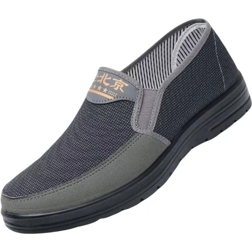 Men's Old Beijing Cloth Slip-On Shoes: Durable, Non-Slip, Odor-Resistant Casual Footwear for Middle-Aged and Elderly.